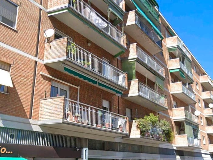 Appartamento trilocale in vendita in Piazza San Giuseppe, Bignami Ponale, Milano