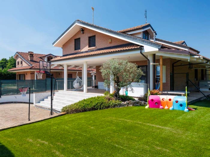 Casa con 6 locali in vendita in Via Falcone Borsellino, Rivarossa