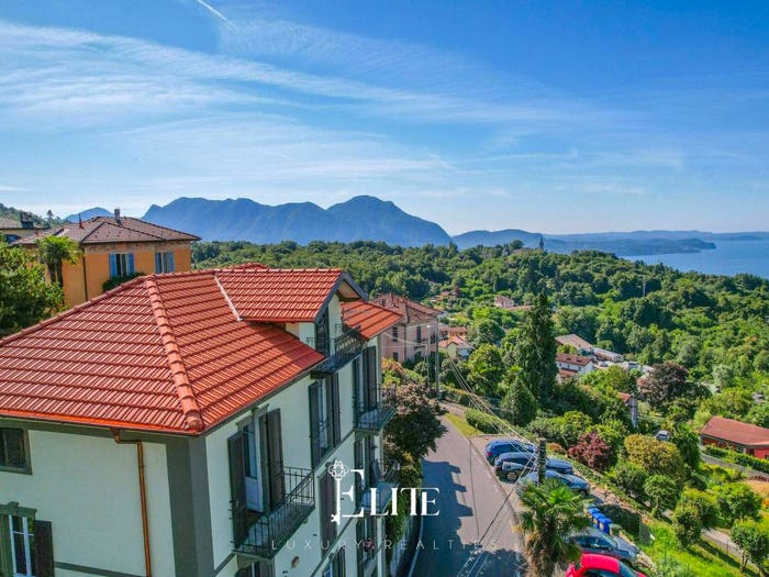 Casa con 6 locali in vendita in Via Reginetta Francioli, Vignone