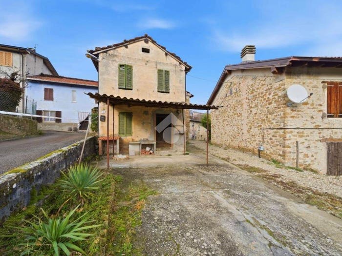 Casa trilocale in vendita in Sauna di corniglio, Corniglio