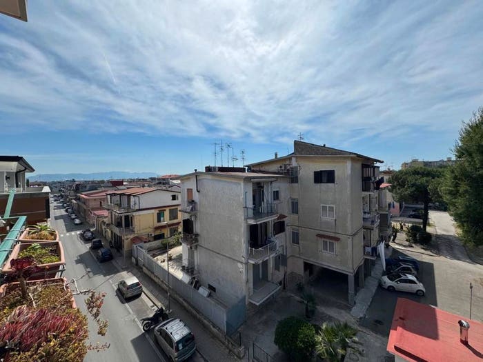 Appartamento quadrilocale in vendita in VIALE JOHN FITZGERALD KENNEDY, Grumo Nevano