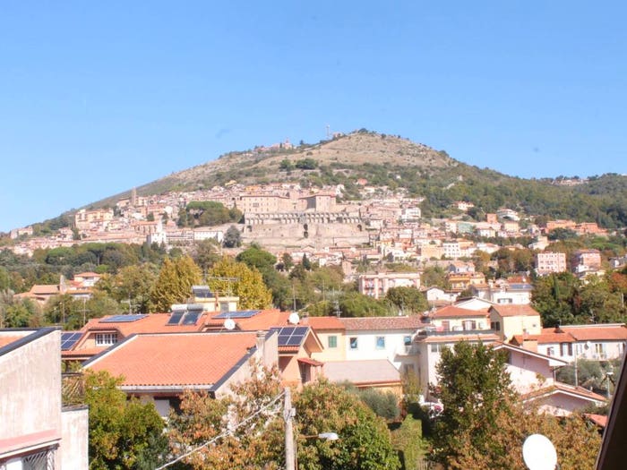 Casa trilocale in vendita in Via dei Gigli, Centro, Palestrina
