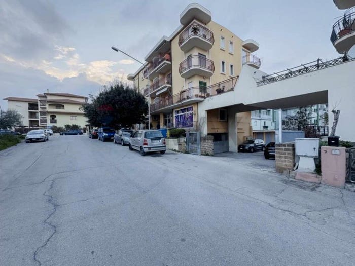 Appartamento con 6 locali in vendita in Via Bachelet, Centro, Fossacesia