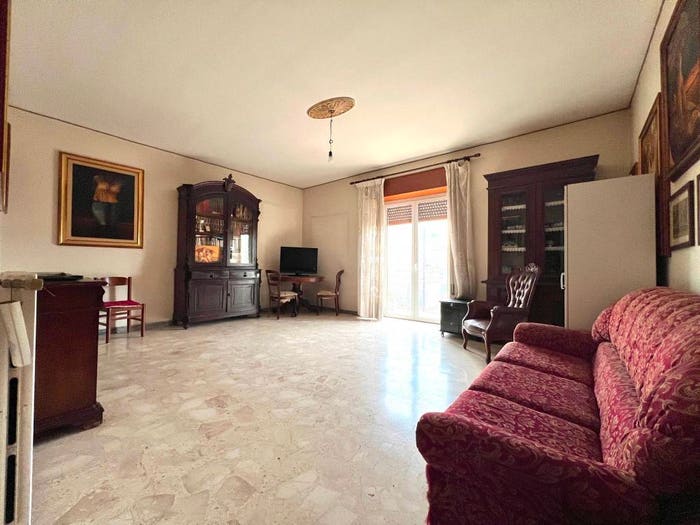 Appartamento quadrilocale in vendita in Via Giuseppe Verdi, Semicentro, Aprilia