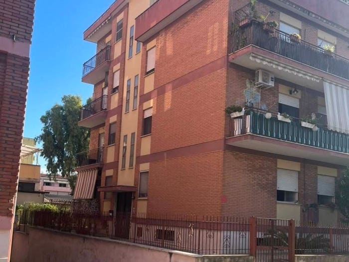 Appartamento trilocale in vendita in Via dei Frentani, Piccarello, Latina