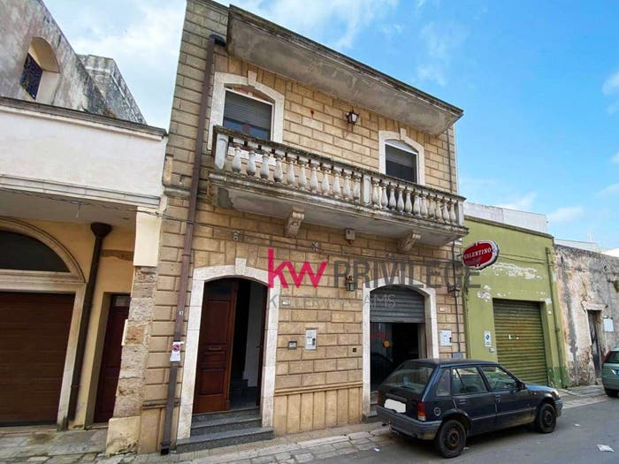 Appartamento con 5 locali in vendita in Via Enrico Berlinguer, Cellino San Marco