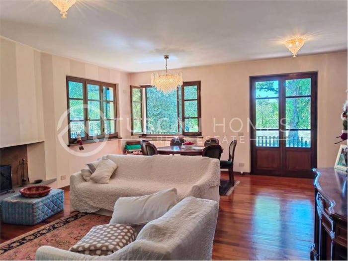 Casa con 6 locali in vendita in Centro, Barga