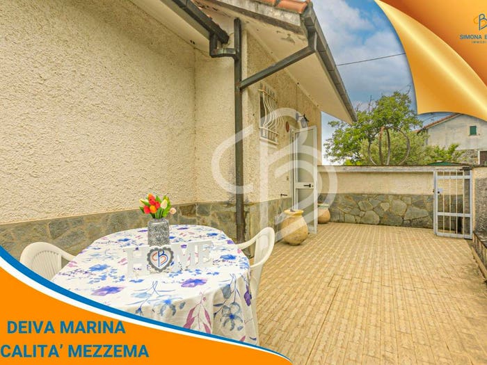 Casa con 6 locali in vendita in Via Luigi Carneglia, Mezzema, Deiva Marina