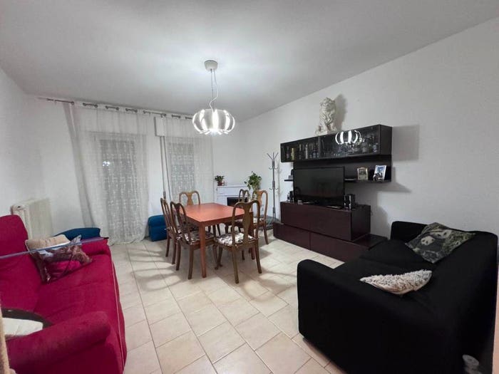 Appartamento con 6 locali in vendita in Zona Salute Pilastro Pozzetto, Este