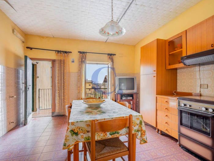 Casa quadrilocale in vendita in Via Giulianello, Centro, Artena