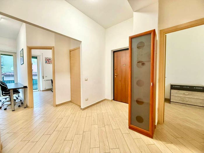 Appartamento con 6 locali in vendita in Via Araldo di Crollalanza, Centro, Aprilia