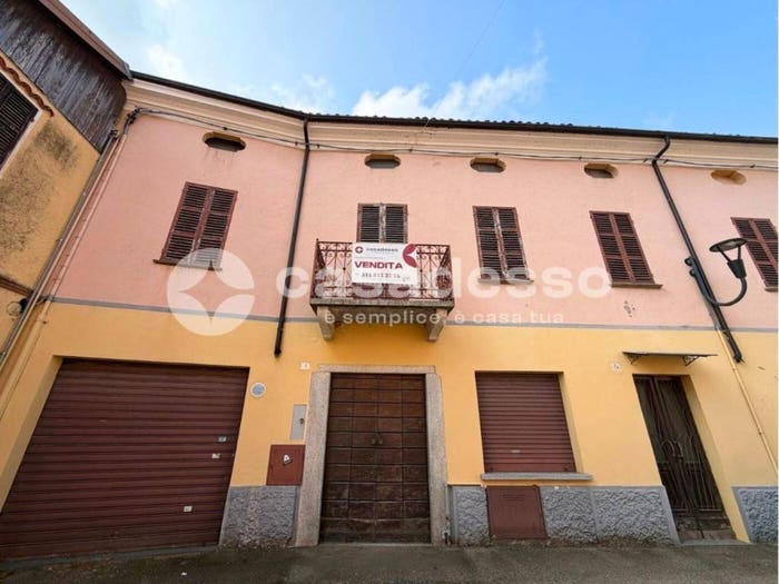 Appartamento con 6 locali in vendita in Via Camillo Benso Conte di Cavour, Centro, Santhià