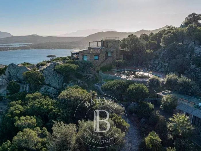 Casa con 6 locali in vendita in Porto Rotondo, Olbia