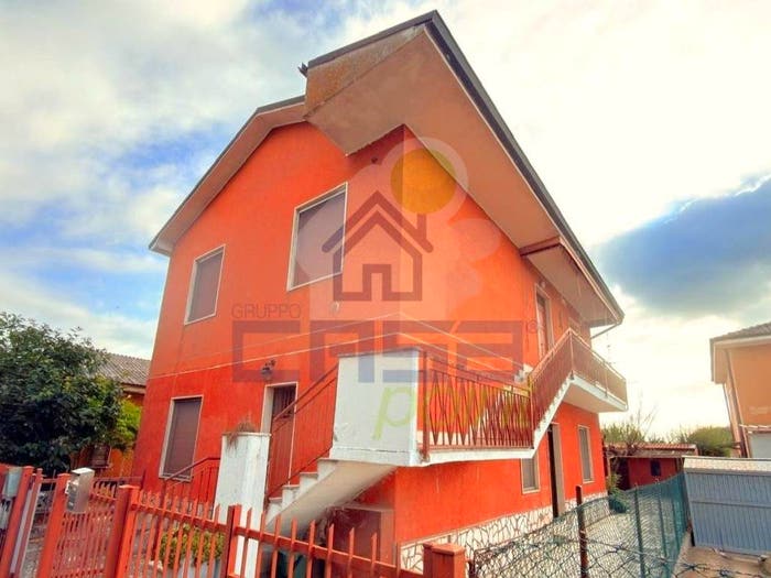 Casa quadrilocale in vendita in Località MUZZANICA, Revellino Campo Marte, Lodi