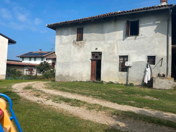Casa con 6 locali in vendita in Via Sant'Anna, Centro, San Martino Alfieri