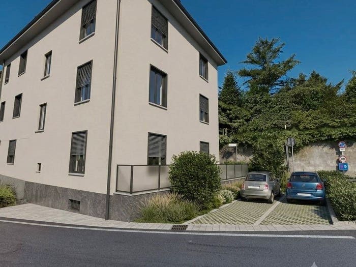 Casa con 5 locali in vendita in Via Piave, Lozza
