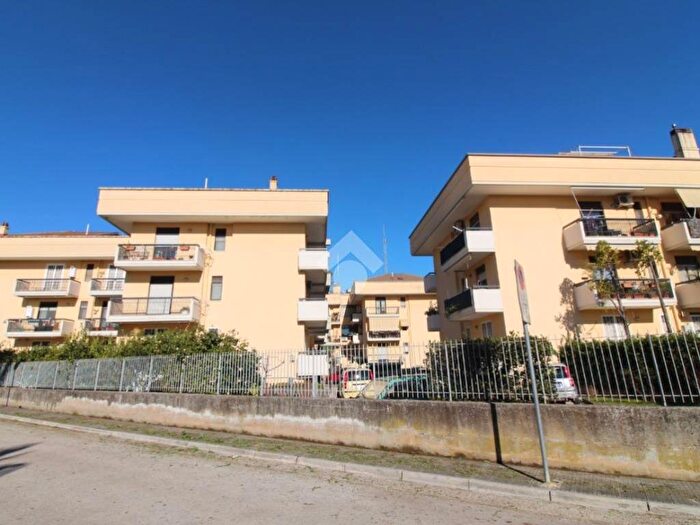 Appartamento quadrilocale in vendita in Via de angelis, Casagiove