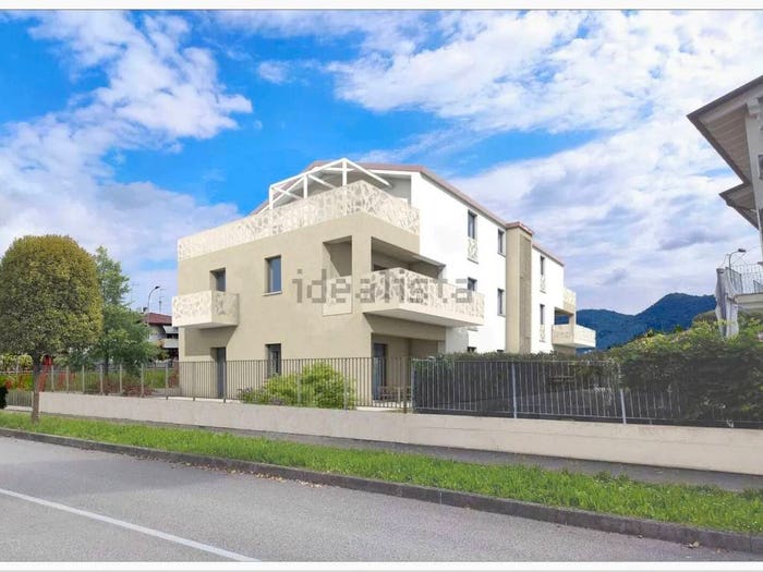 Appartamento quadrilocale in vendita in Via Alessandro Volta SNC, Centro, Brogliano
