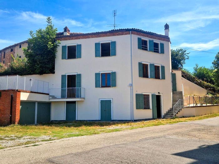 Appartamento trilocale in vendita in Via Scoffone Costa, Casorzo