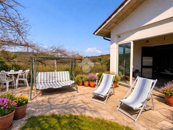 Casa quadrilocale in vendita in Strada di Borgaria, Narni