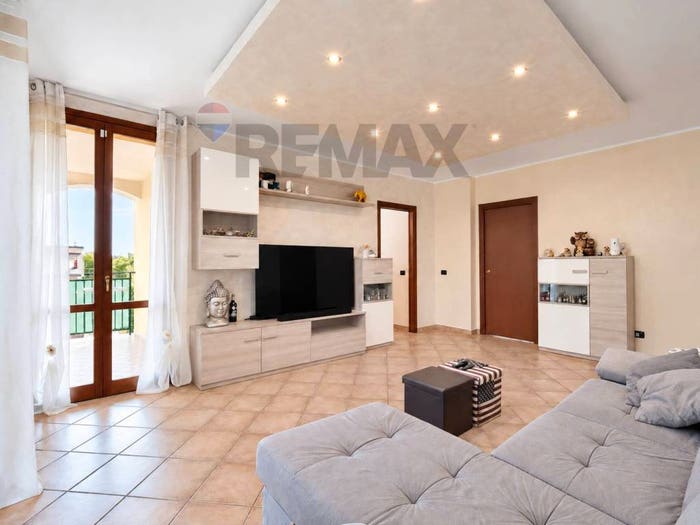 Appartamento trilocale in vendita in Via Gian Battista Venturi, Centro, Bibbiano