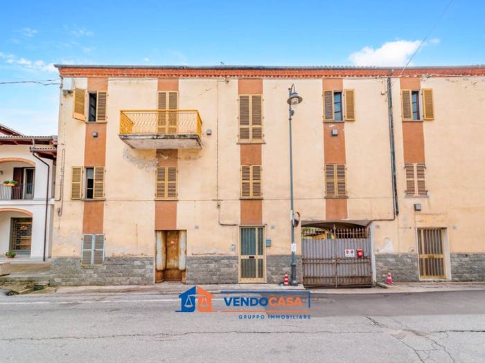 Casa con 6 locali in vendita in Via Angelo Nielli, Centro, San Michele Mondovì