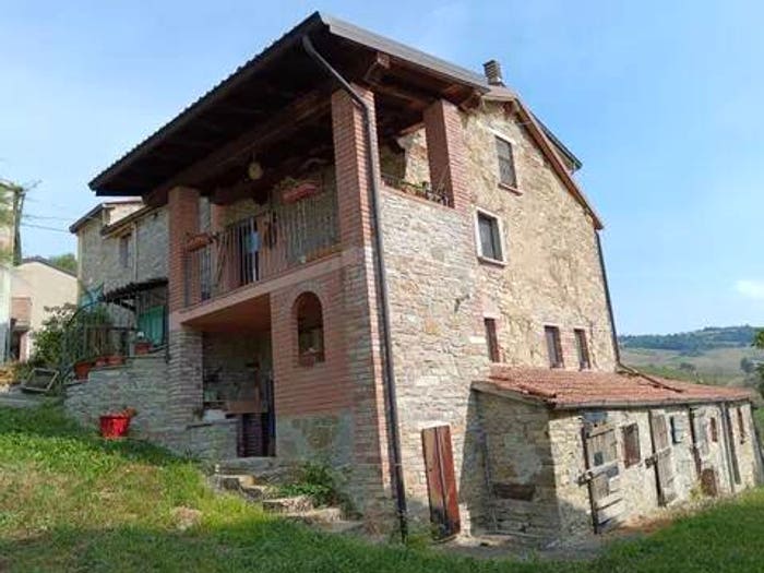 Casa bilocale in vendita in Località Pentima No Number, Piozzano