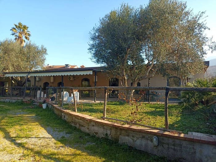 Casa con 6 locali in vendita in Via Maggiore Vincenzo Citro, San Bartolomeo, Montoro