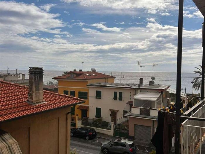 Appartamento trilocale in vendita in via Arziglia, Arziglia Madonna della Ruota, Bordighera