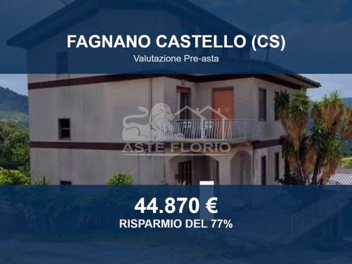 Appartamento con 6 locali in vendita in Via Mafalda di Savoia, Fagnano Castello