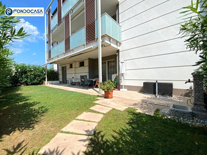 Appartamento trilocale in vendita in Via dei Prigliani, Centro, Loano
