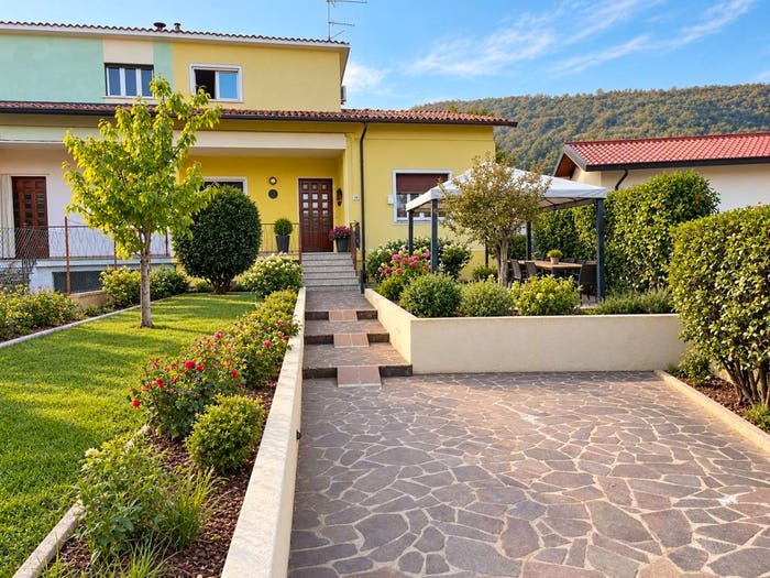 Casa quadrilocale in vendita in Piazza Giuseppe Zanardelli, Gavardo Sopraponte, Gavardo