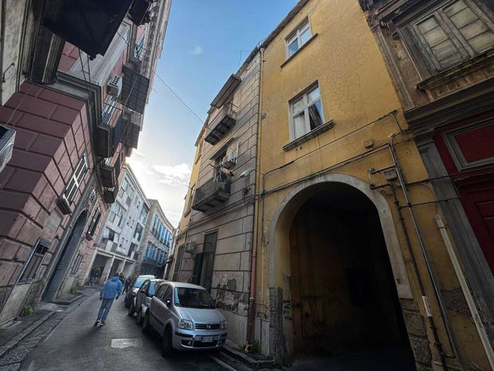 Appartamento bilocale in vendita in Via Vittorio Emanuele III a Miano, Miano, Napoli