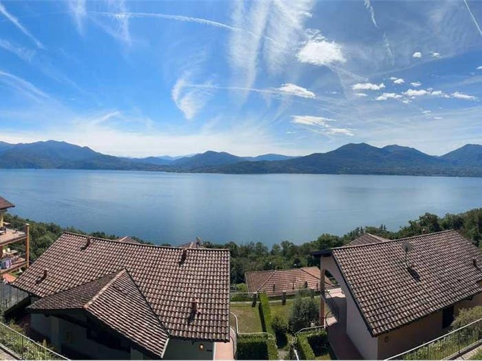 Appartamento quadrilocale in vendita in Strada aldo li Gobbi, Oggebbio