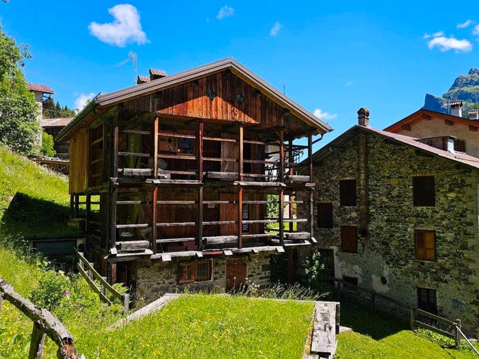 Casa con 6 locali in vendita in Canale d'Agordo