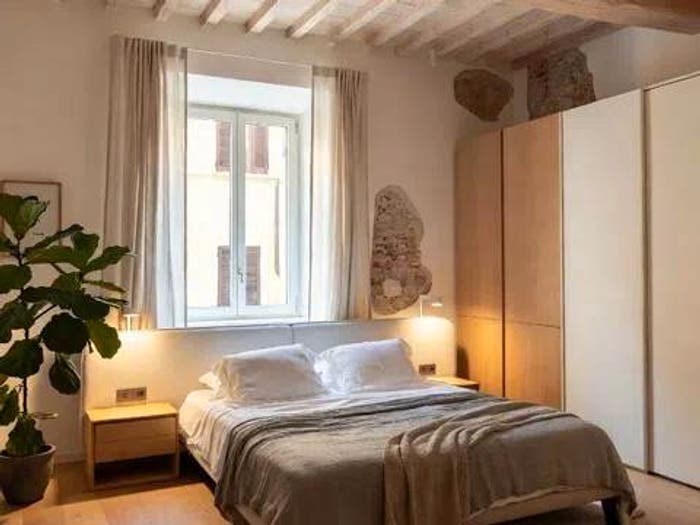 Appartamento trilocale in vendita in Via Modonella, Centro Storico, Modena