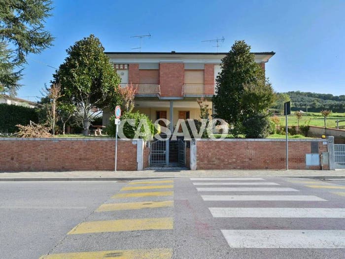 Casa con 6 locali in vendita in Via Dante Alighieri, Forcoli, Palaia