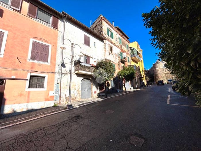 Casa monolocale in vendita in Via Borgo S Giovanni, Centro, Lanuvio