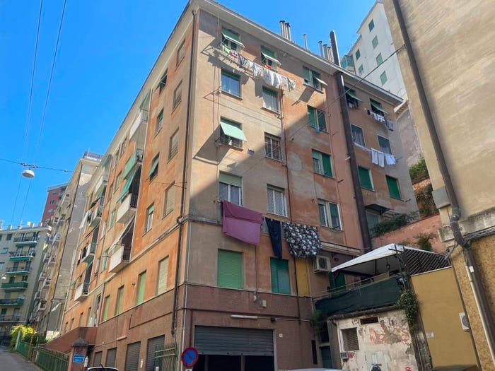 Appartamento quadrilocale in vendita in Viale alla Pineta, Pegli, Genova