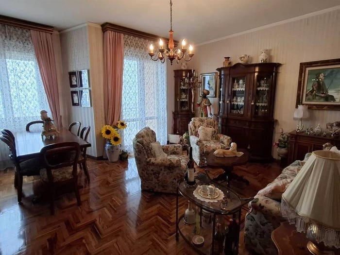 Appartamento quadrilocale in vendita in Via Veneto, Belvedere, Piacenza