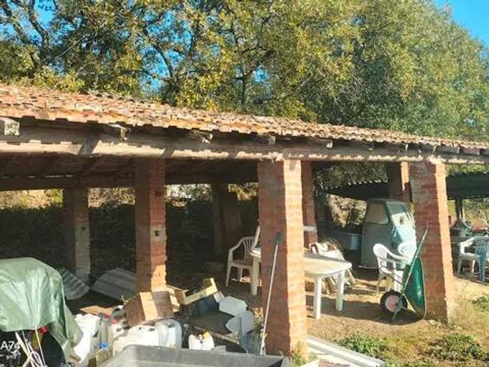 Casa con 6 locali in vendita in Via Di Val D'Ambra, Bucine