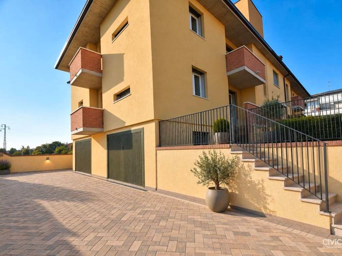 Appartamento con 5 locali in vendita in Via Stradone, Torri di Quartesolo