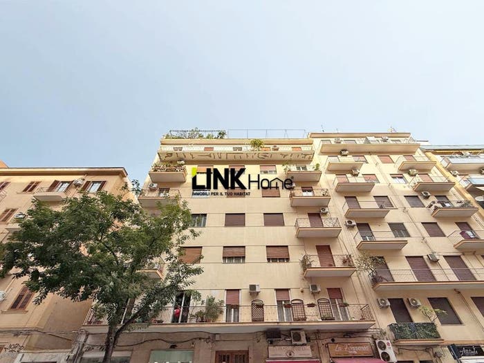 Appartamento quadrilocale in vendita in Via Alessandro La Marmora, Libertà Villabianca, Palermo