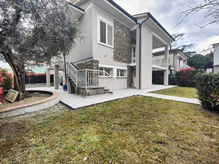 Casa con 6 locali in vendita in Centro, Fucecchio