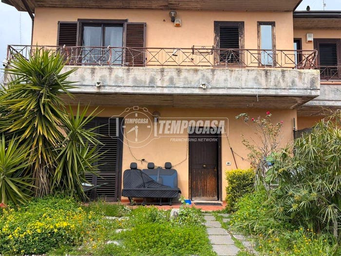 Casa con 6 locali in vendita in Centro, Mascalucia