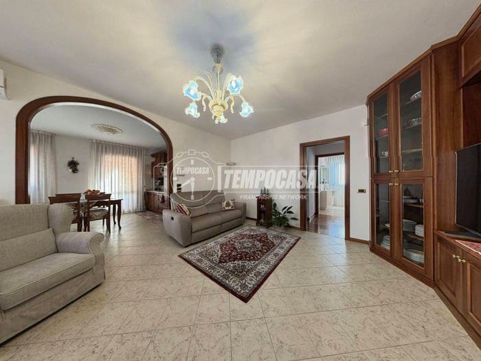 Casa trilocale in vendita in Via San Pio X, Centro, Abano Terme