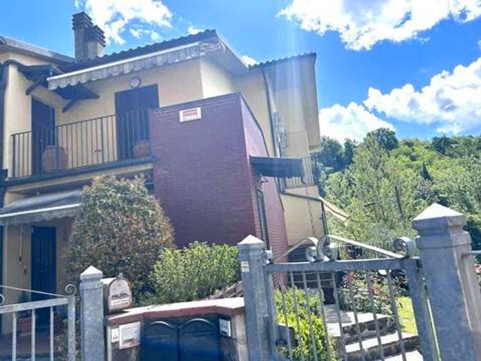 Appartamento con 6 locali in vendita in Sp, Barga