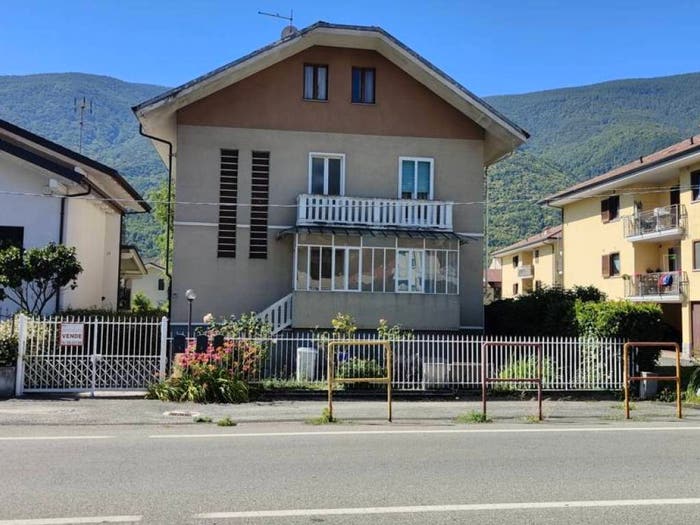 Casa con 6 locali in vendita in Via Moncenisio, Sant'Antonino di Susa