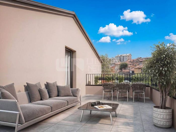Appartamento trilocale in vendita in Via Pistoia, Baggio, Milano