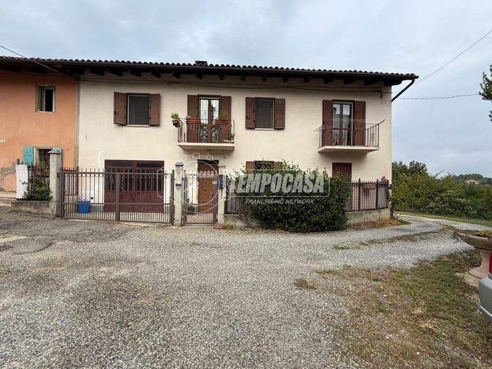 Casa con 5 locali in vendita in Strada Provinciale c, Piea